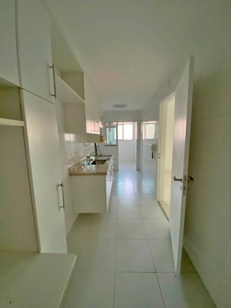 Apartamento à venda com 3 quartos, 102m² - Foto 12