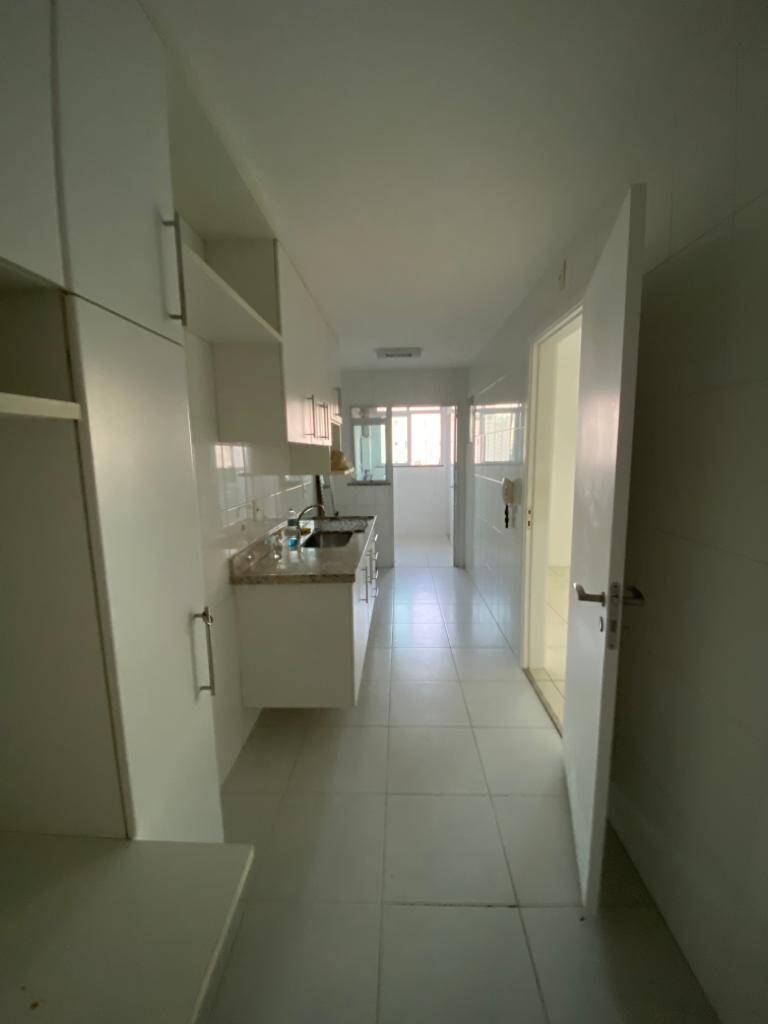 Apartamento à venda com 3 quartos, 102m² - Foto 11