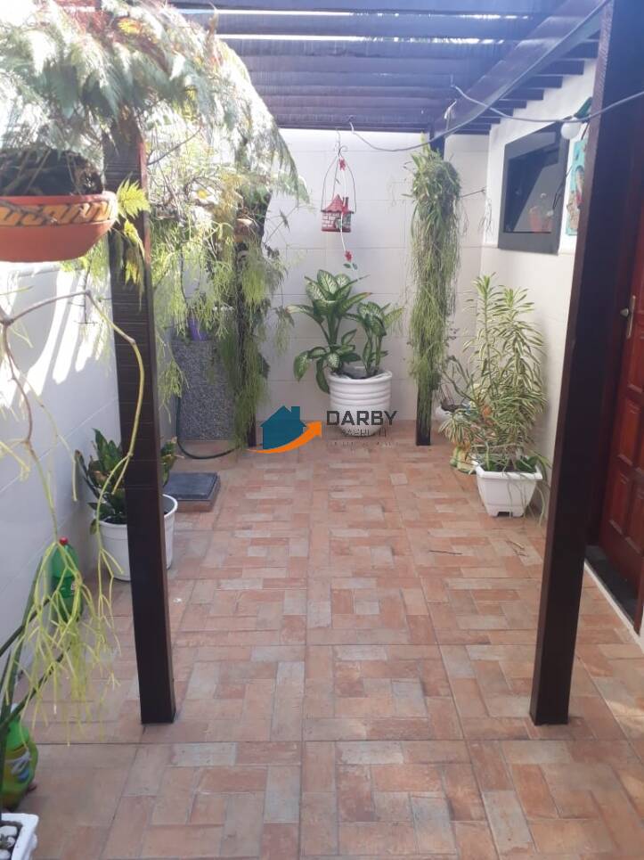 Casa à venda com 3 quartos, 220m² - Foto 27