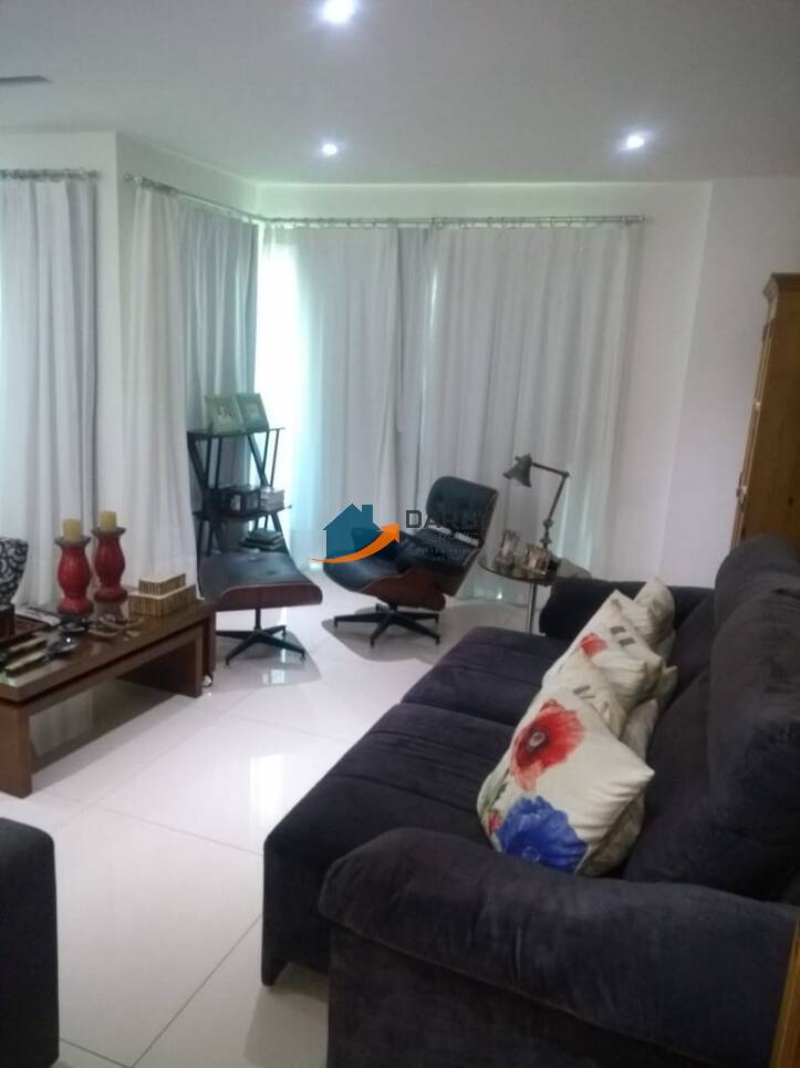 Apartamento à venda com 4 quartos, 160m² - Foto 18