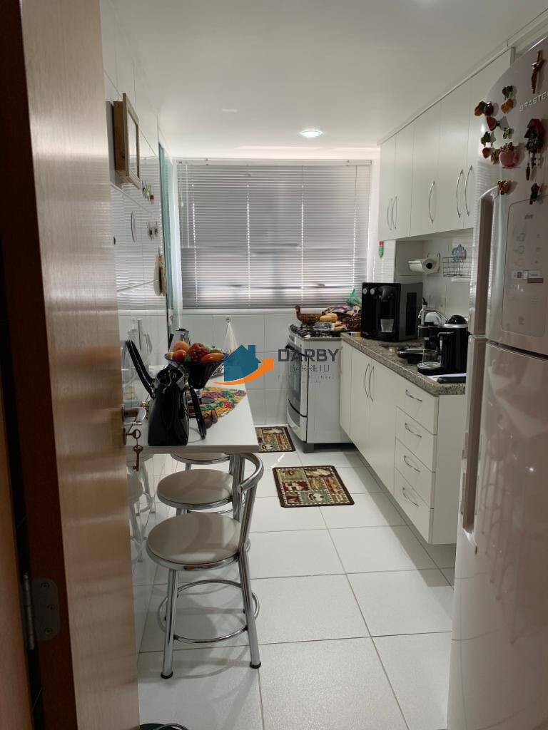 Apartamento à venda com 2 quartos, 70m² - Foto 8