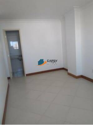 Apartamento à venda com 2 quartos, 72m² - Foto 2