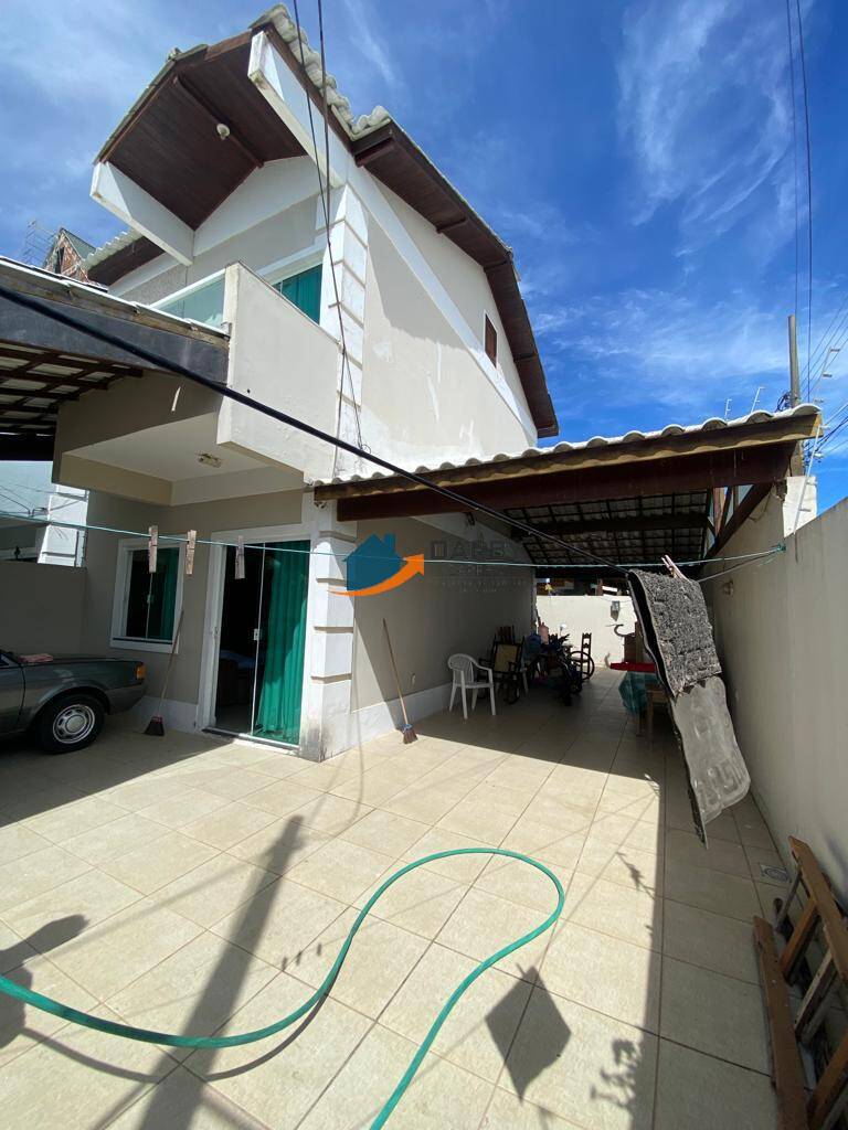 Casa à venda com 2 quartos, 140m² - Foto 2