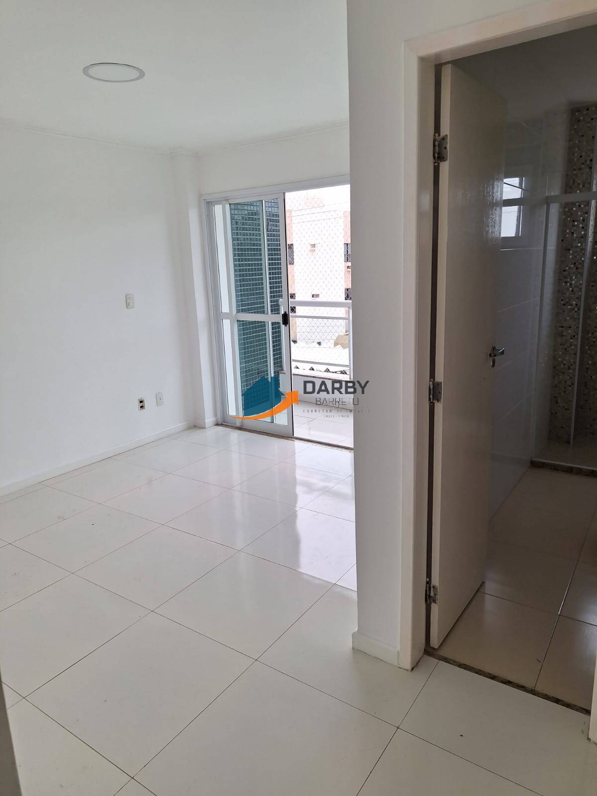 Apartamento à venda com 2 quartos, 97m² - Foto 3