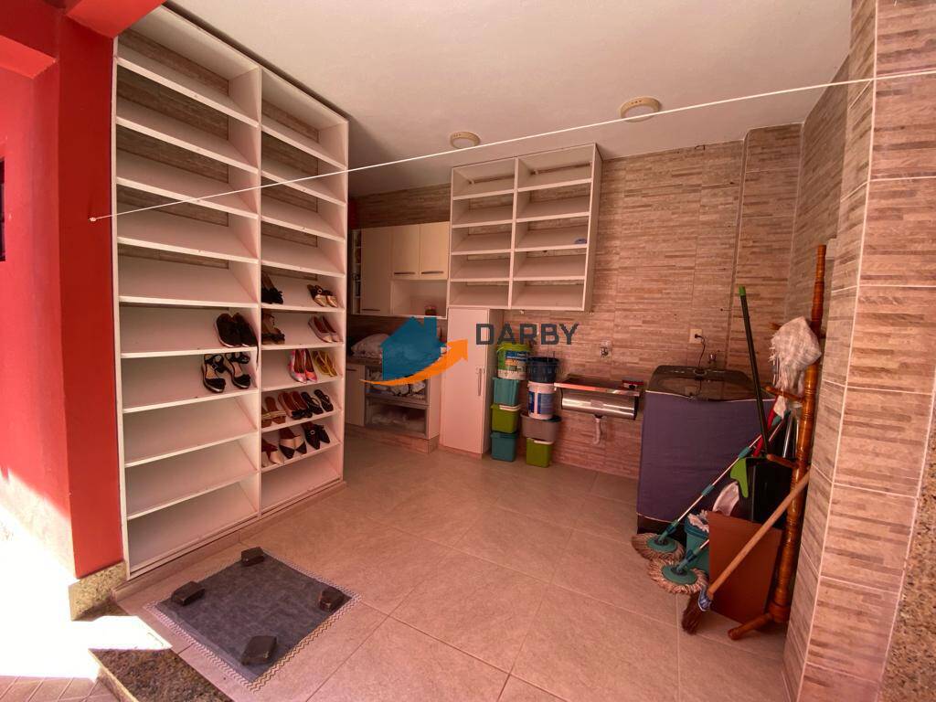 Casa de Condomínio à venda com 2 quartos, 207m² - Foto 18