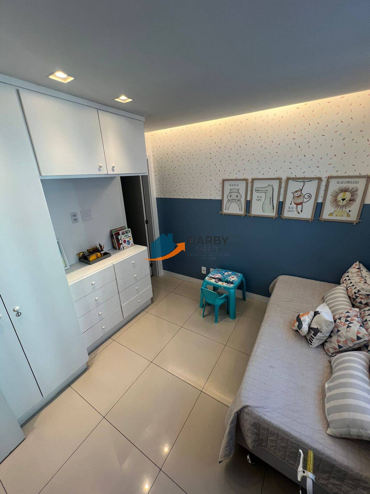 Apartamento à venda com 3 quartos, 115m² - Foto 9