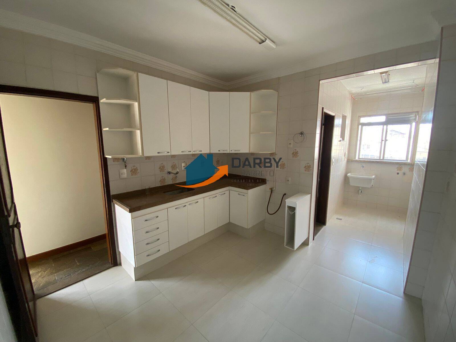 Apartamento à venda com 2 quartos, 100m² - Foto 13