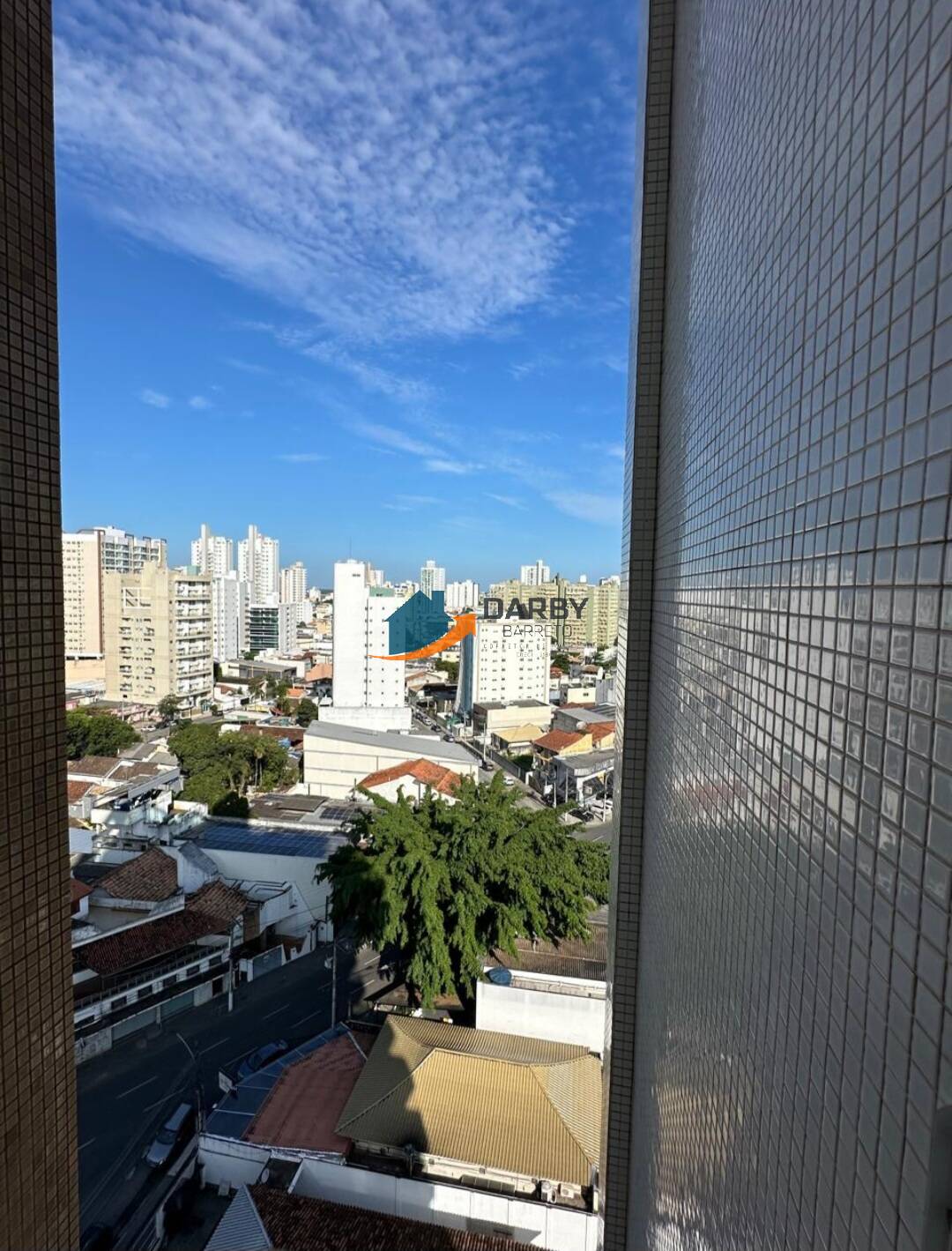 Apartamento à venda com 4 quartos, 164m² - Foto 2