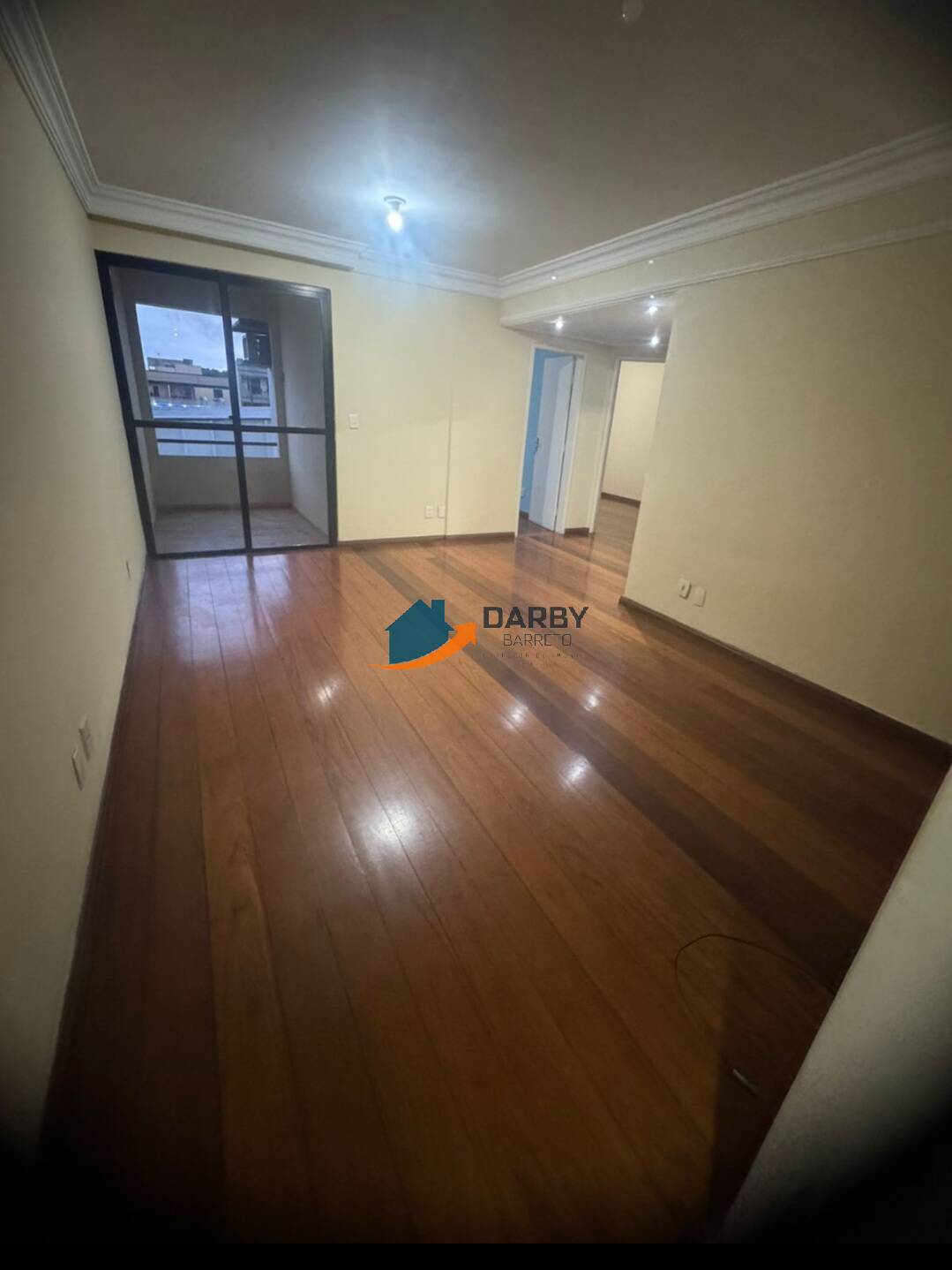 Apartamento para alugar com 3 quartos, 90m² - Foto 1