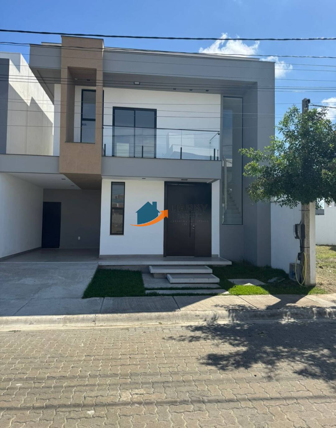 Casa à venda com 4 quartos, 154m² - Foto 1