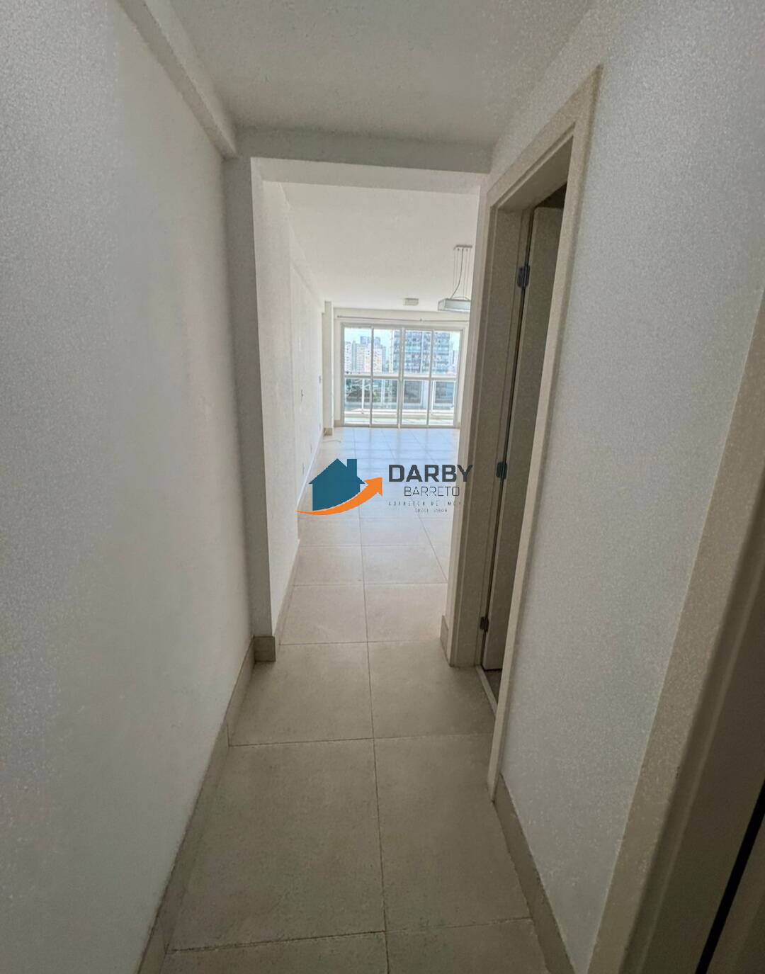 Apartamento para alugar com 2 quartos, 96m² - Foto 6