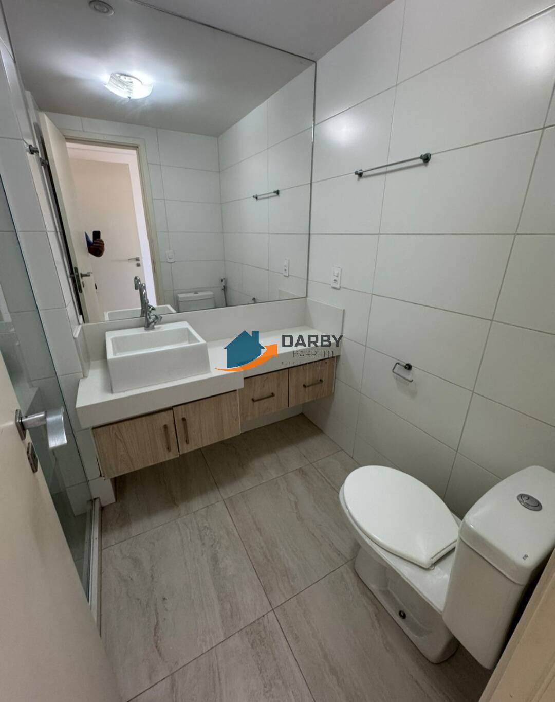 Apartamento para alugar com 2 quartos, 96m² - Foto 9