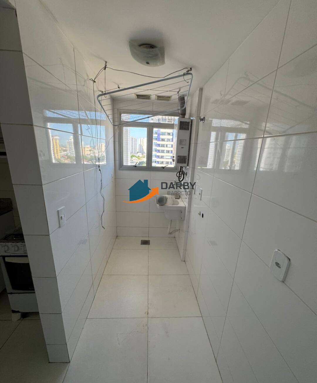 Apartamento para alugar com 2 quartos, 96m² - Foto 13