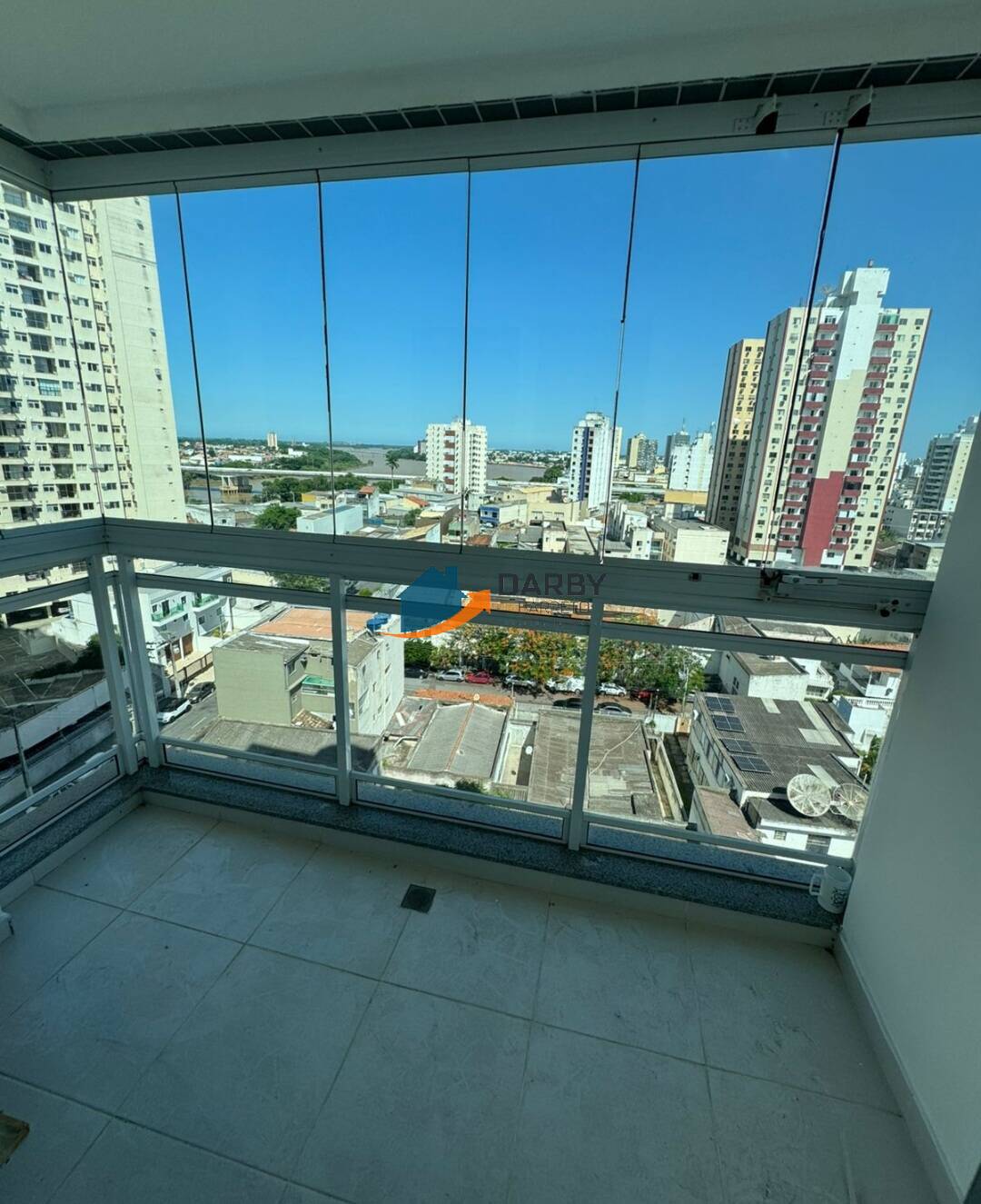 Apartamento à venda com 2 quartos, 72m² - Foto 1