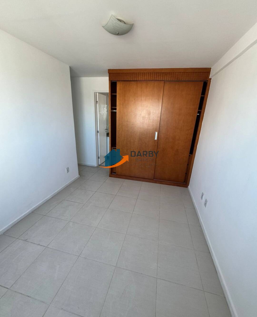 Apartamento à venda com 2 quartos, 72m² - Foto 4