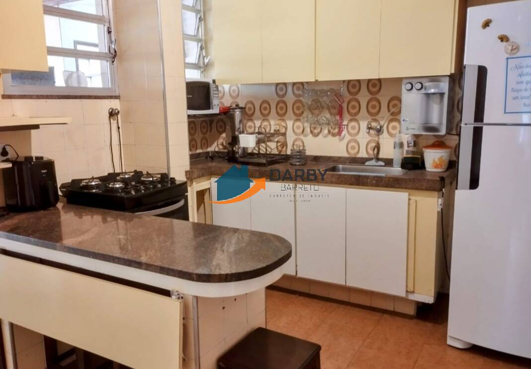 Apartamento para alugar com 3 quartos, 150m² - Foto 17