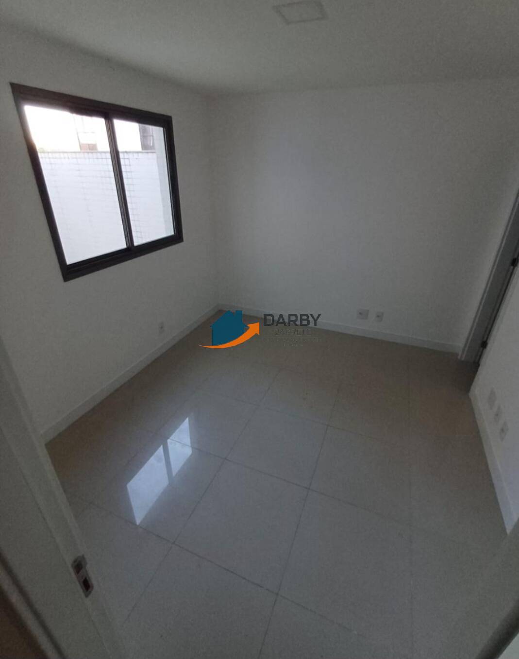 Apartamento à venda com 3 quartos, 115m² - Foto 4